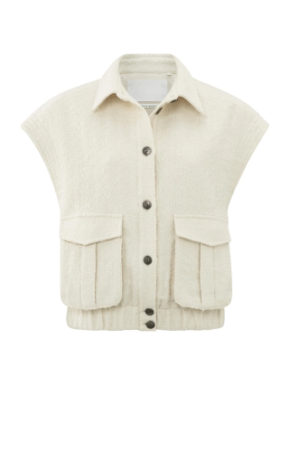 sleeveless-jacket-with-pockets-a-collar-and-buttons-off-white_a8152110-c603-4d83-8c48-5a70a4382f44_1440x.jpg