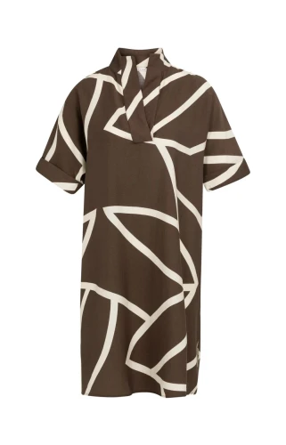 printed-dress-with-short-sleeves-and-polo-collar_71bbc300-f0e8-4f6f-82d2-59fb3e5ef78c.webp