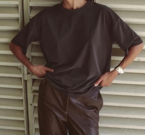 Bluzka oversize z krótkim rękawem brązowa ECHO – Daniela B
